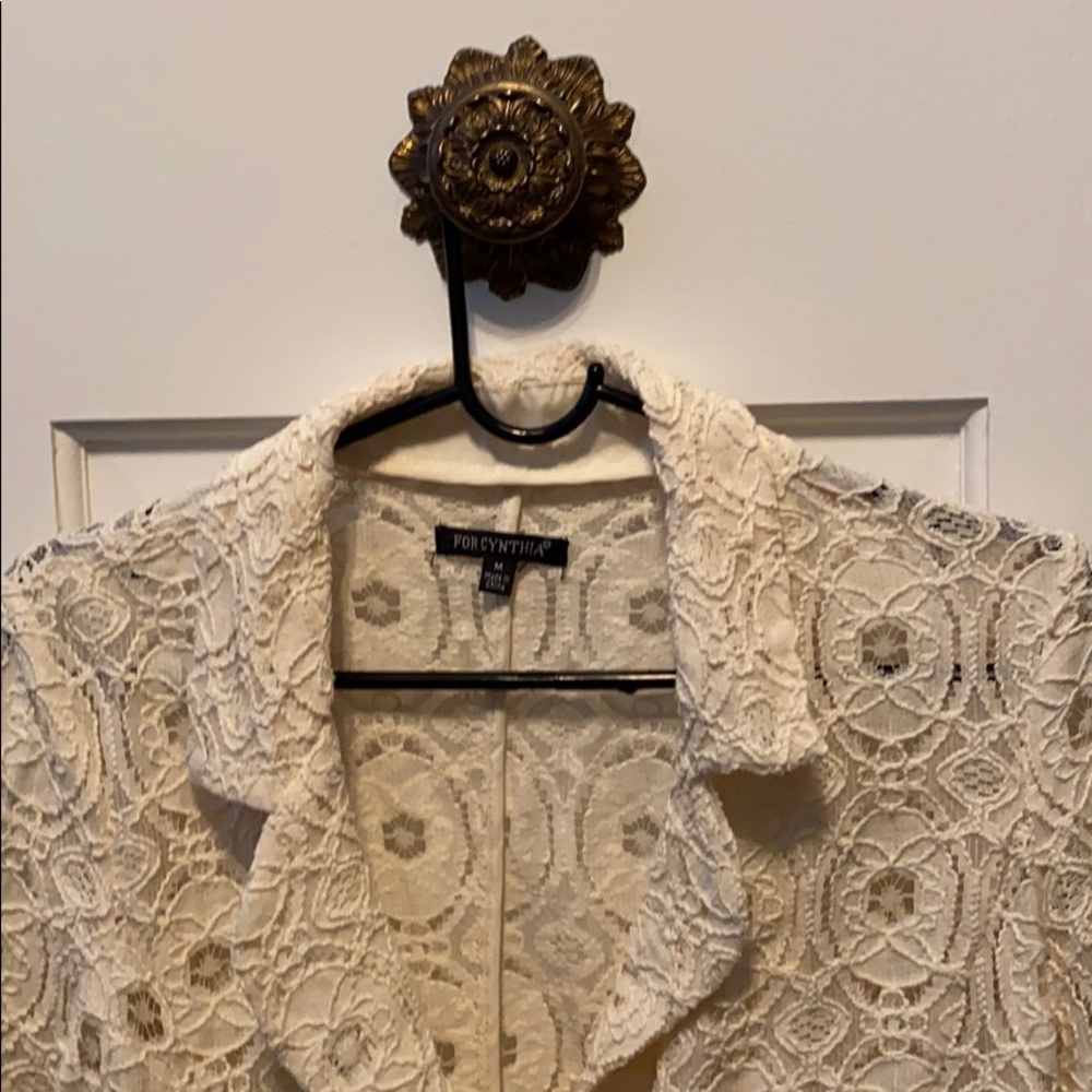 Ladies lace blazer with gold square button medium.